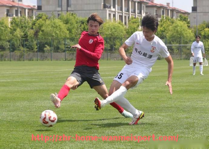 完美体育官方网站-西甲联赛塞尔塔对皇马比赛精彩回顾与数据分析